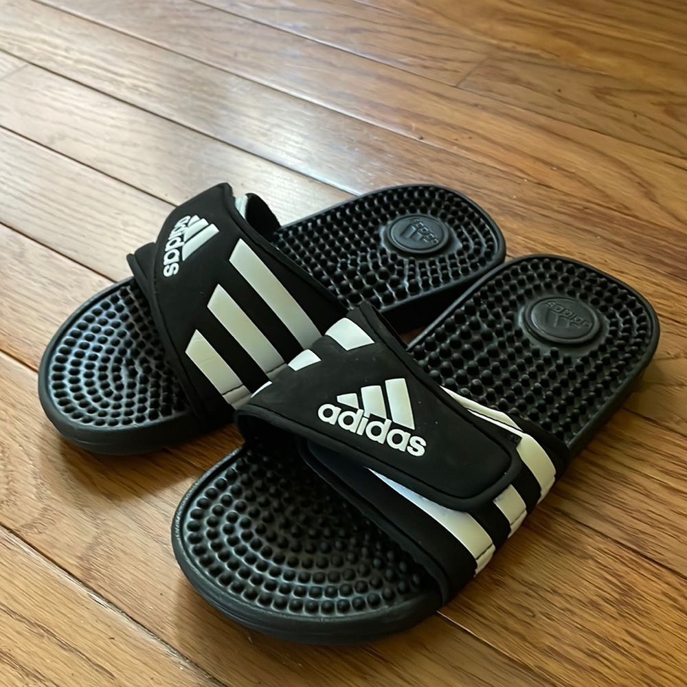 Adidas slides Velcro